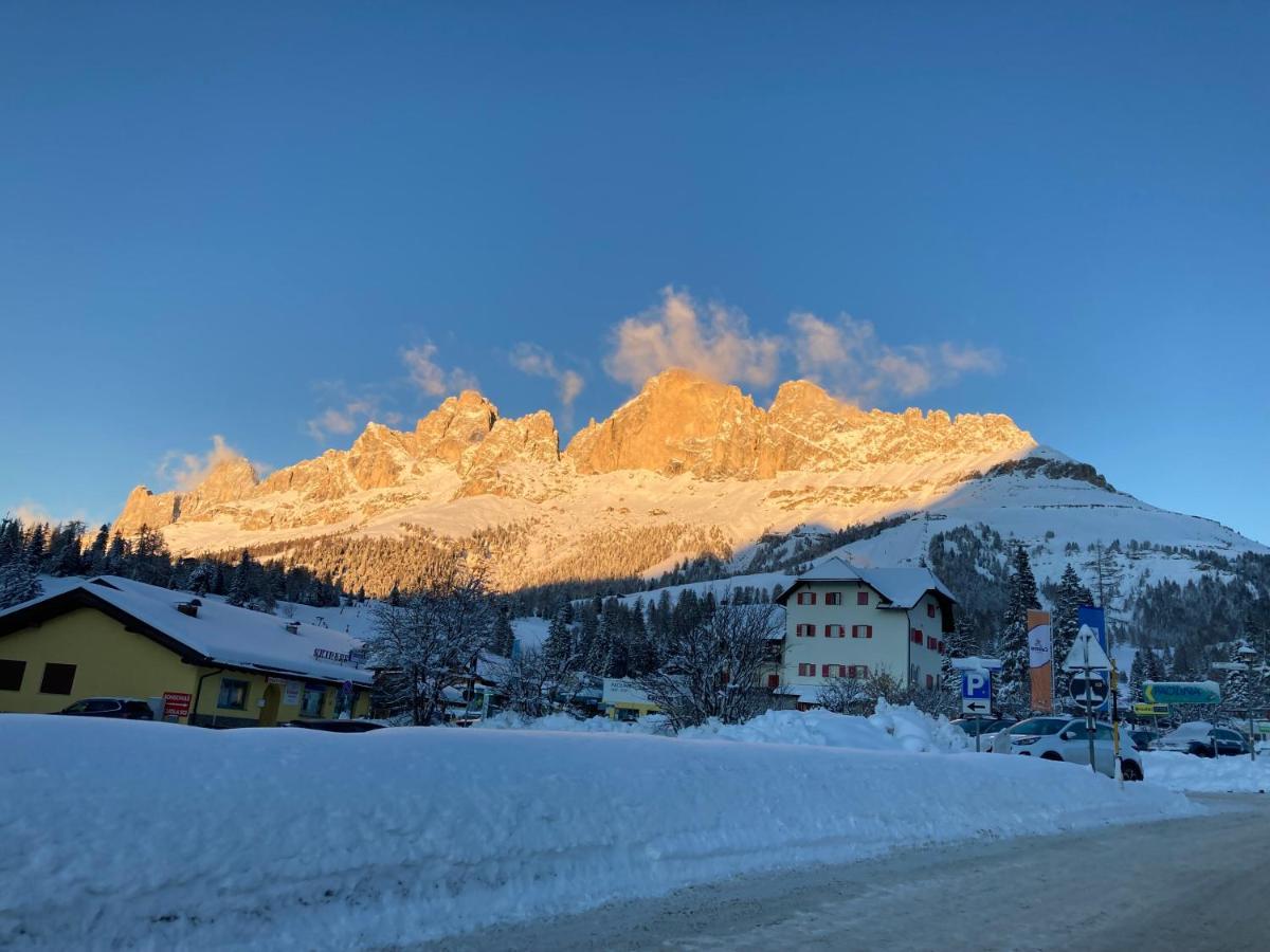 Renoviertes Apartment Mit Terrasse An Der Piste Mit Kostenlosen Wifi Carezza al Lago Bagian luar foto