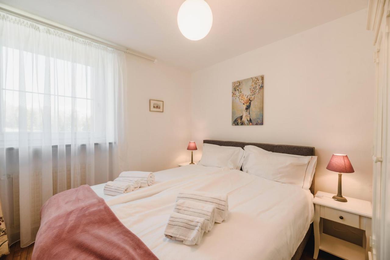 Renoviertes Apartment Mit Terrasse An Der Piste Mit Kostenlosen Wifi Carezza al Lago Bagian luar foto
